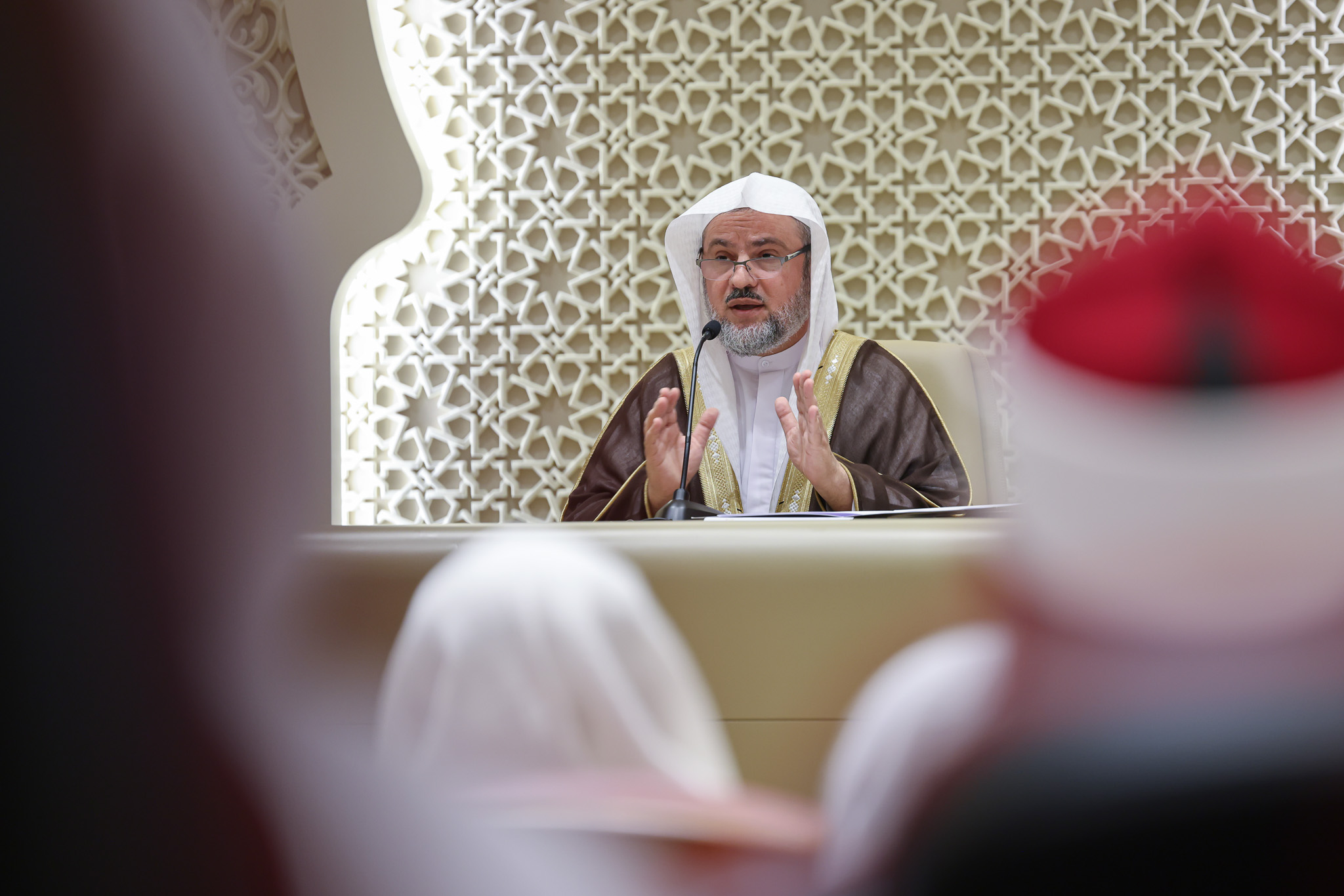 رئيس مجمع القرآن الكريم  يعتمد اللائحة التنظيمية لإدارة المقارئ