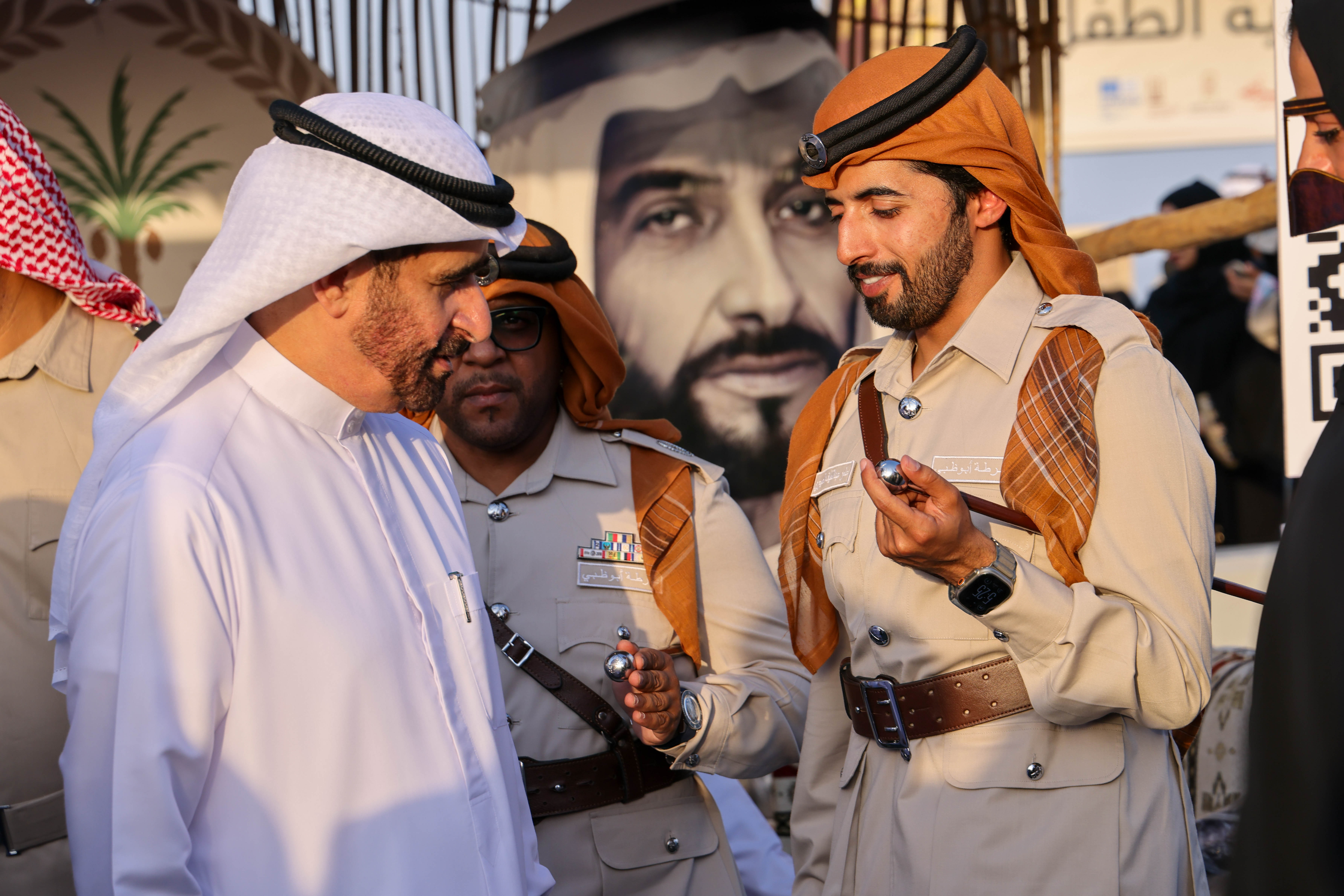 حضور مميز لمجمع القرآن ب"أيام الشارقة التراثية" في دبا الحصن تحت شعار "جذور"