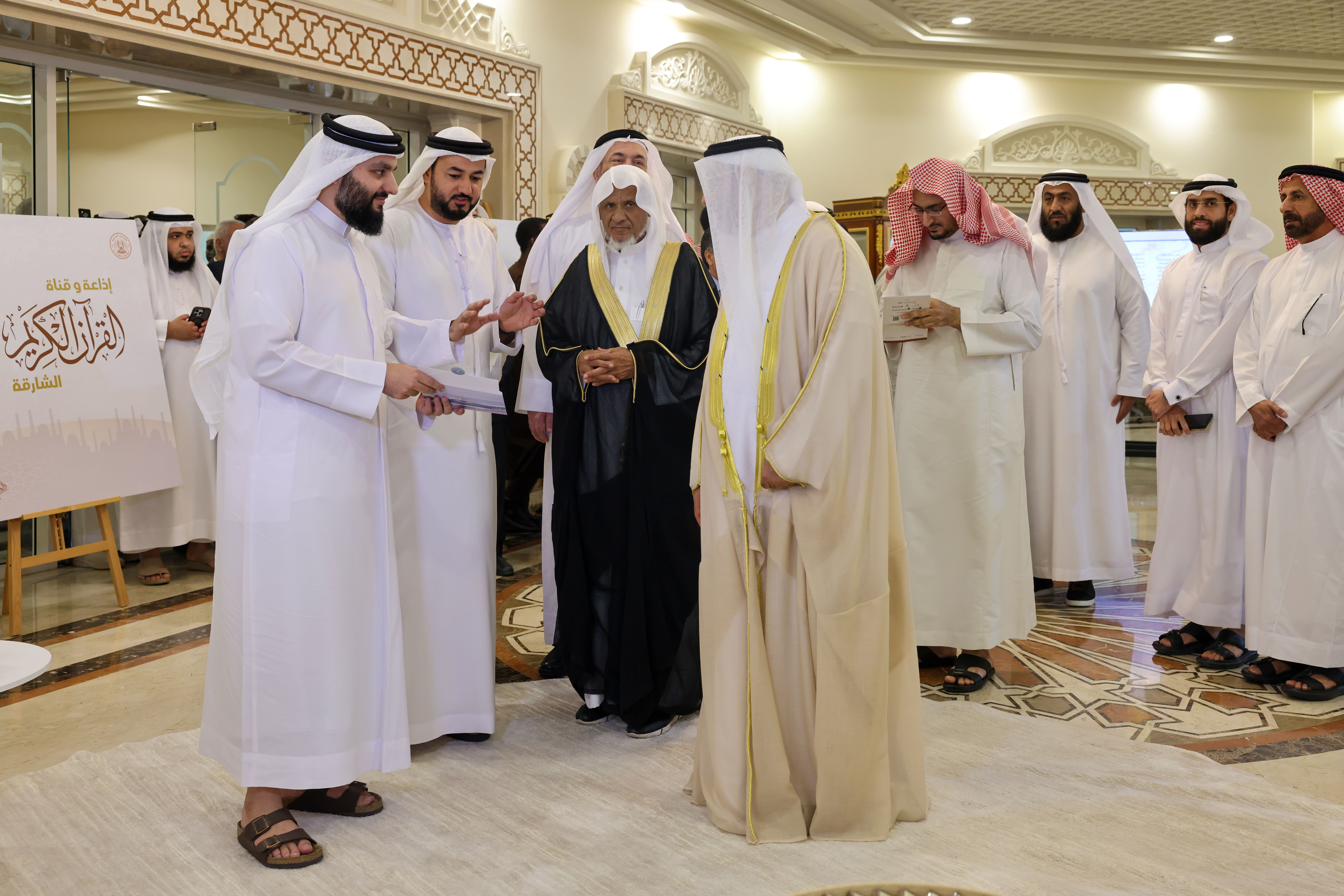 المجمع يشارك في المعرض المصاحب لمؤتمر الجامعة القاسمية للقراءات