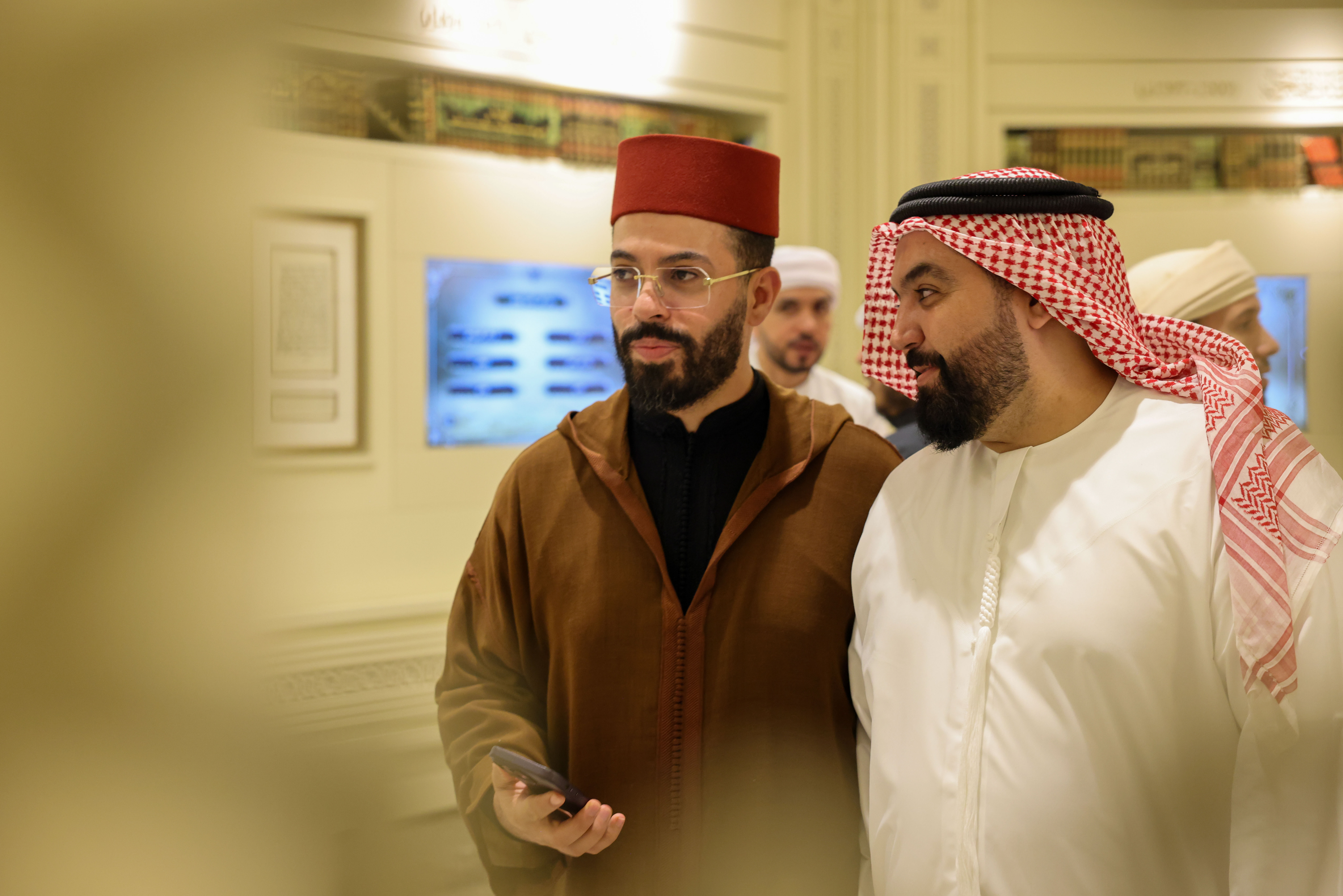 مشاهير قرّاء رمضان عجمان يزورون مجمع القرآن الكريم