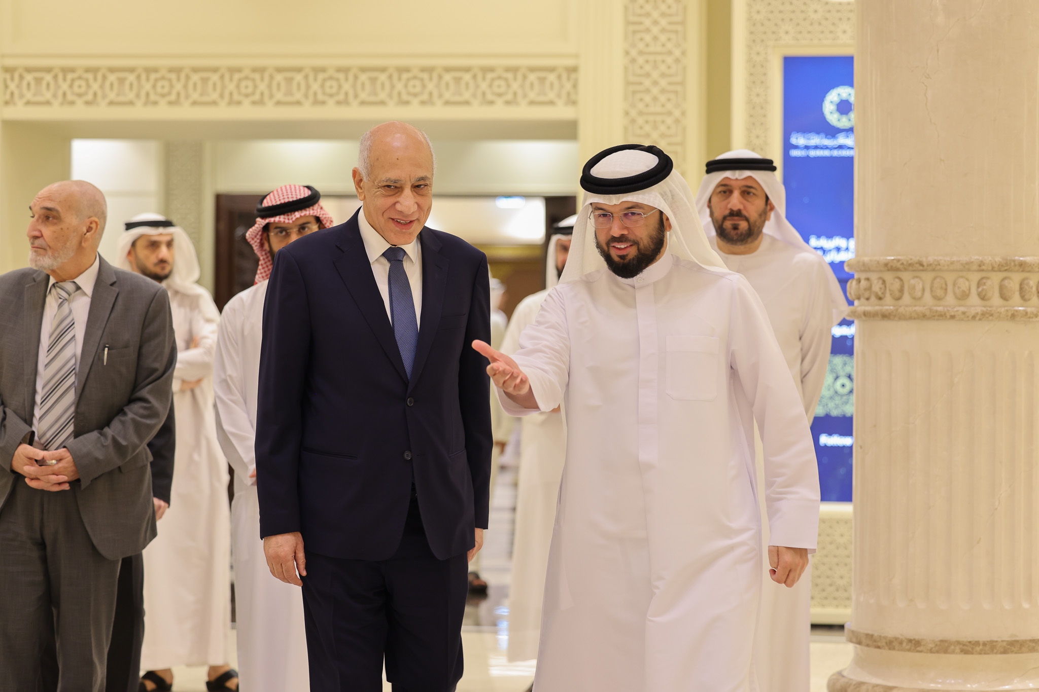 وقّع مجمع القرآن الكريم في الشارقة مذكرة تفاهم مع جامعة الشارقة