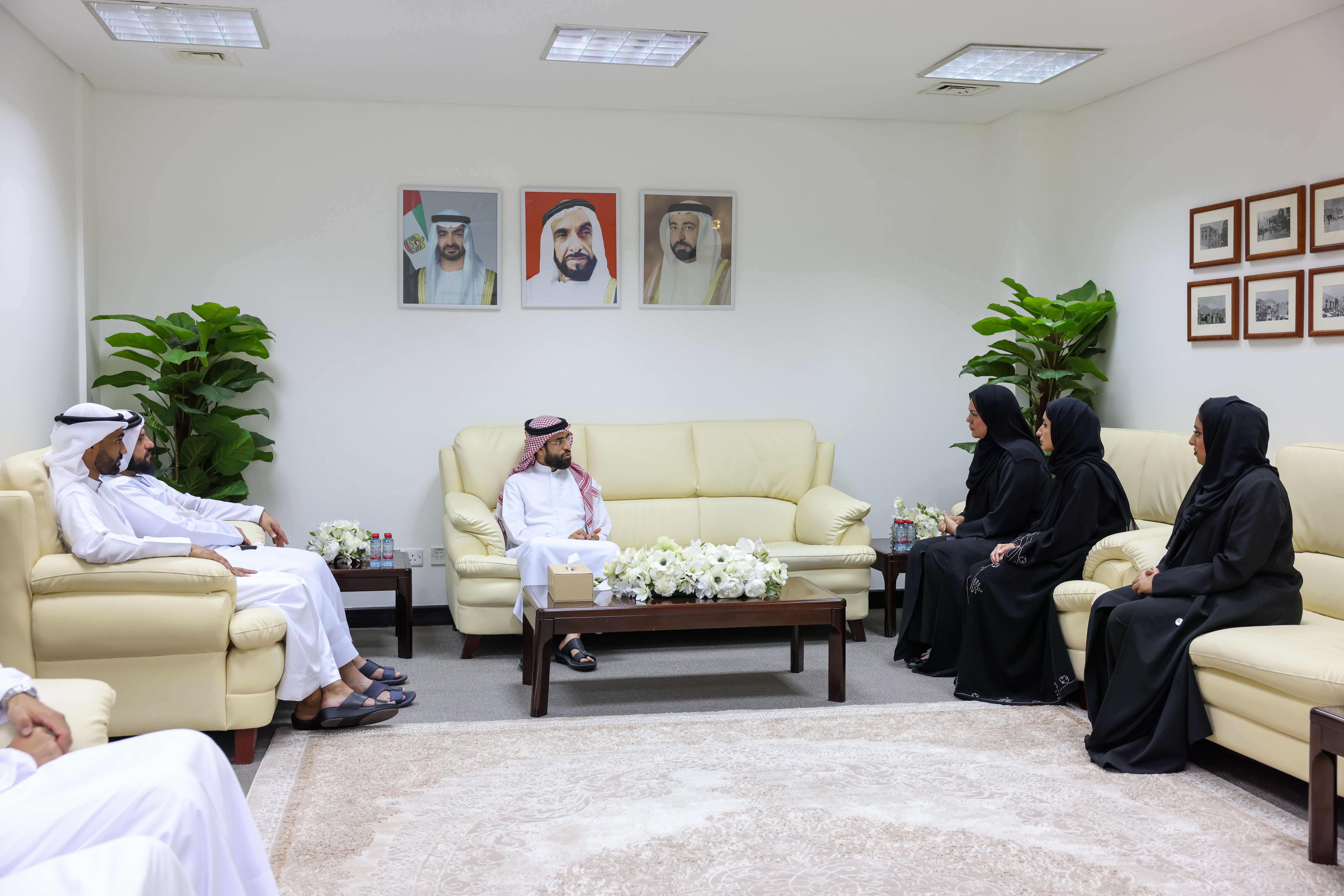 بحث مجمع القرآن الكريم في الشارقة تعزيز التعاون مع هيئة الشارقة للمتاحف