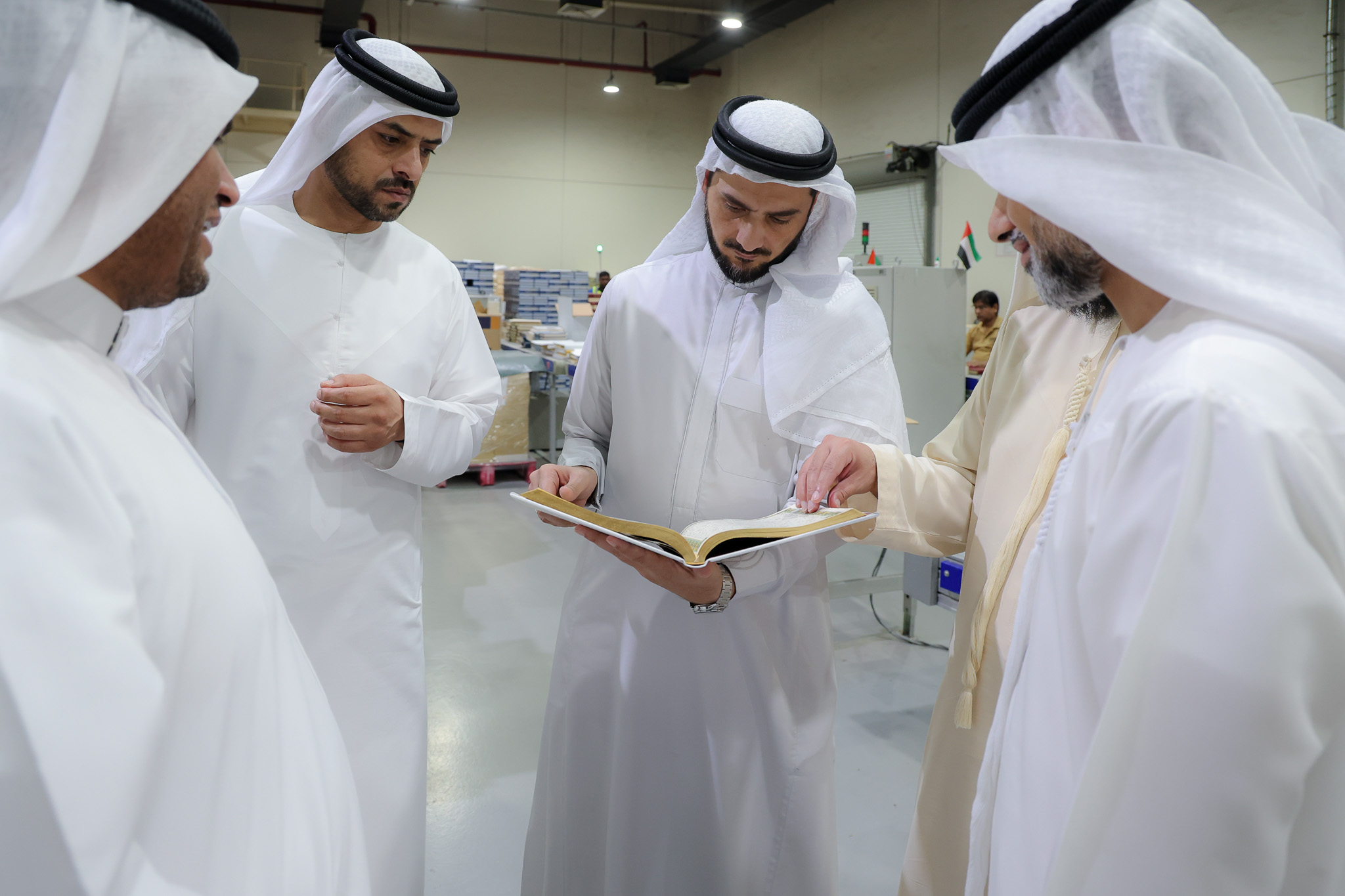 ‎بحث وفد من مجمع القرآن الكريم في الشارقة سبل تعزيز التعاون وتبادل الخبرات مع مركز محمد بن راشد لطباعة المصحف الشريف