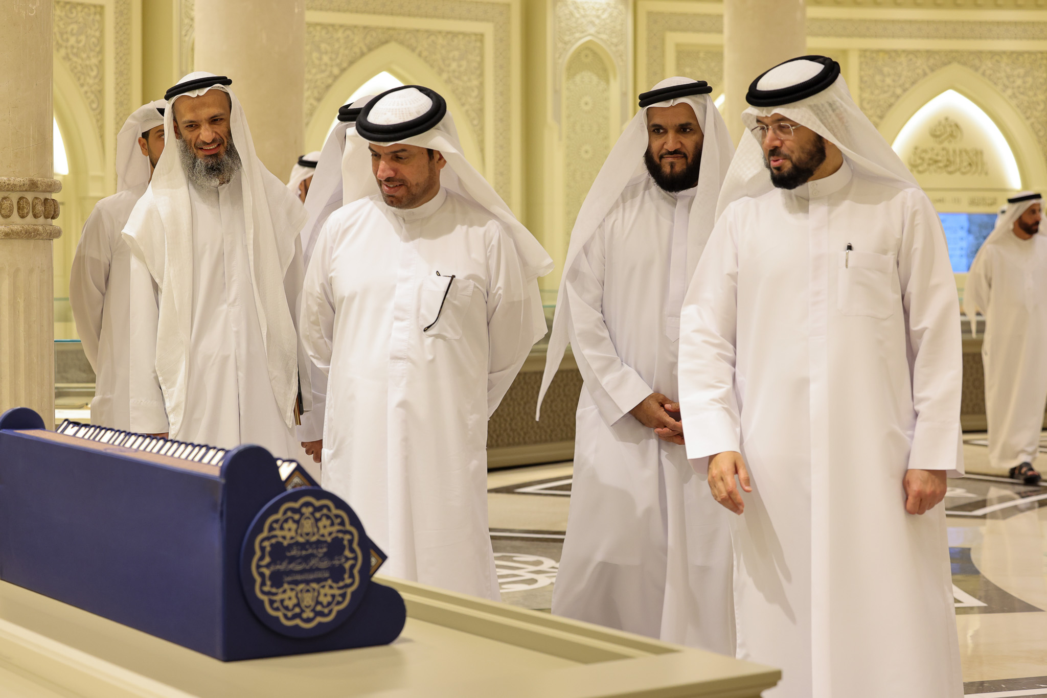 ‎اطلع سعادة أحمد درويش المهيري، مدير عام دائرة الشؤون الإسلامية والعمل الخيري في دبي على دور واستراتيجية مجمع القرآن الكريم العلمية والبحثية