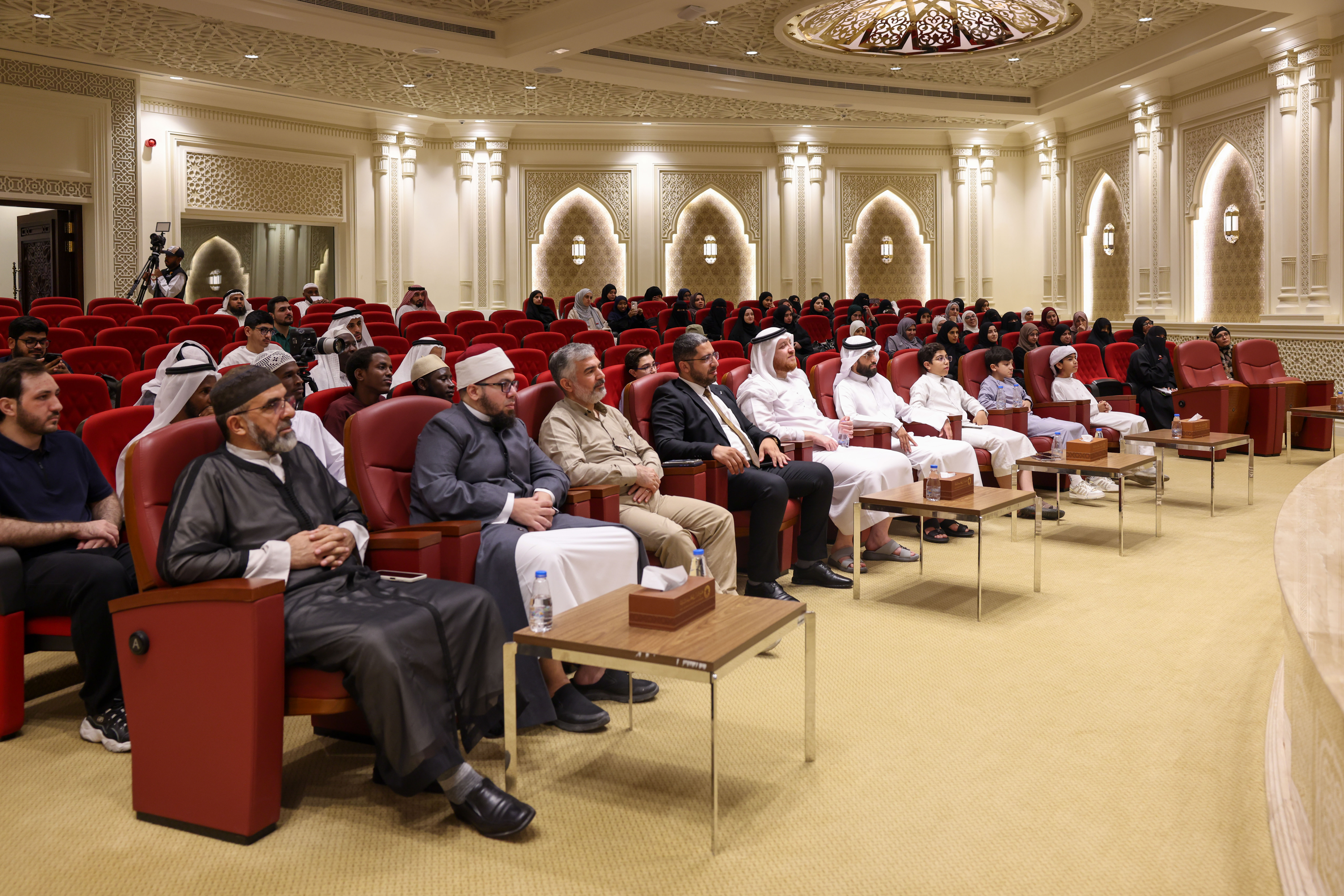 ضيف برنامج " تجربتي مع القرآن"