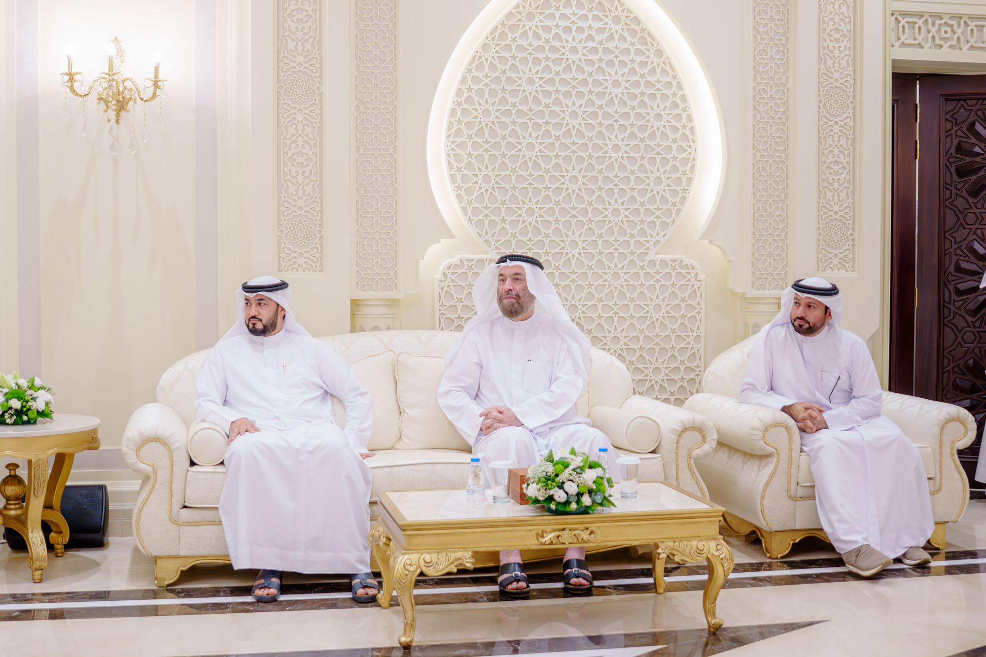 حاكم الشارقة يطلق المصحف المرتل للقارئ رعد الكردي