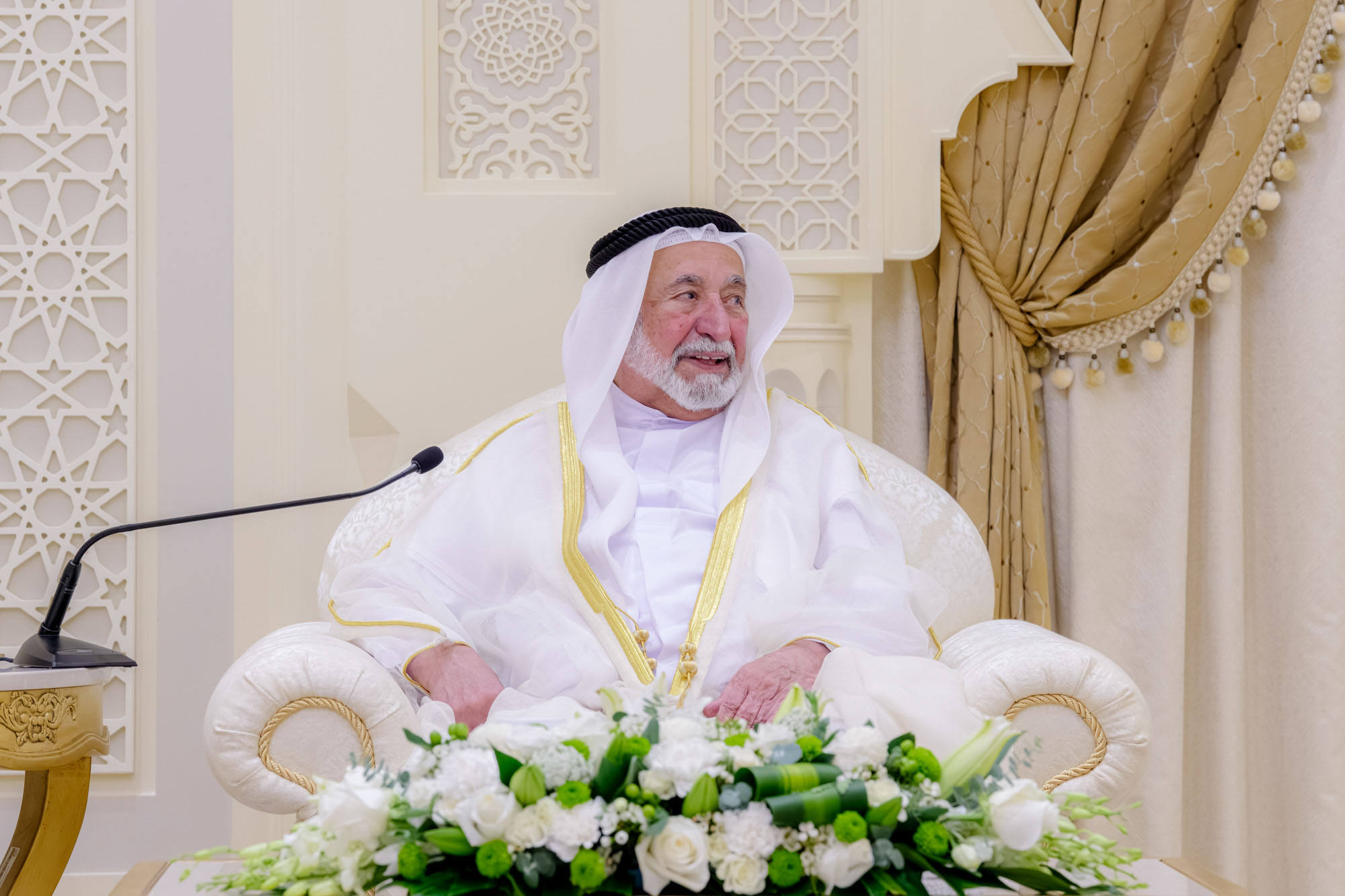 حاكم الشارقة يطلق المصحف المرتل للقارئ رعد الكردي