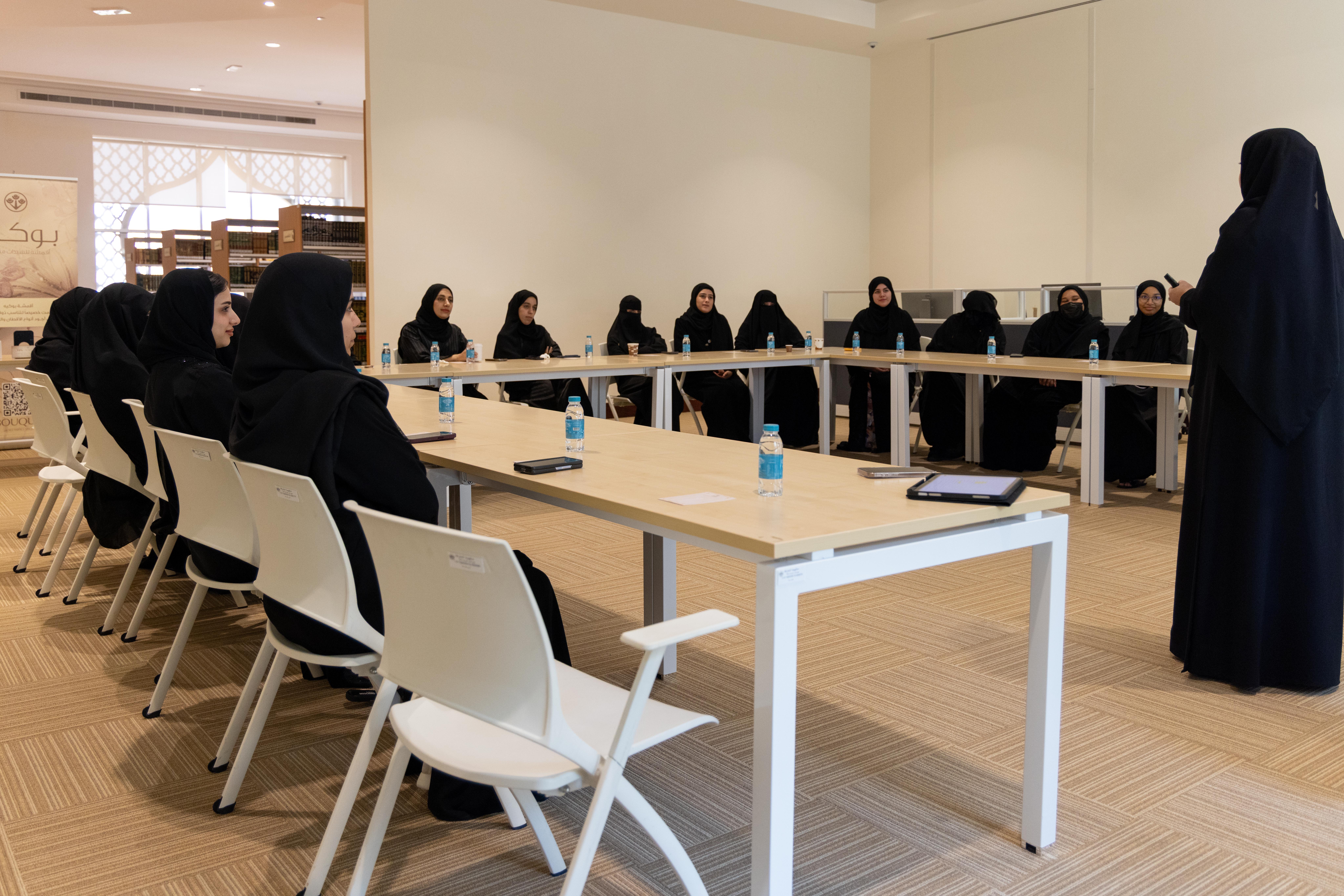 لأن صحتك ليست مجرد مسؤولية.. نظّمت هيئة الشارقة الصحية ورشة "استثمري في صحتك" لموظفات مجمع القرآن الكريم