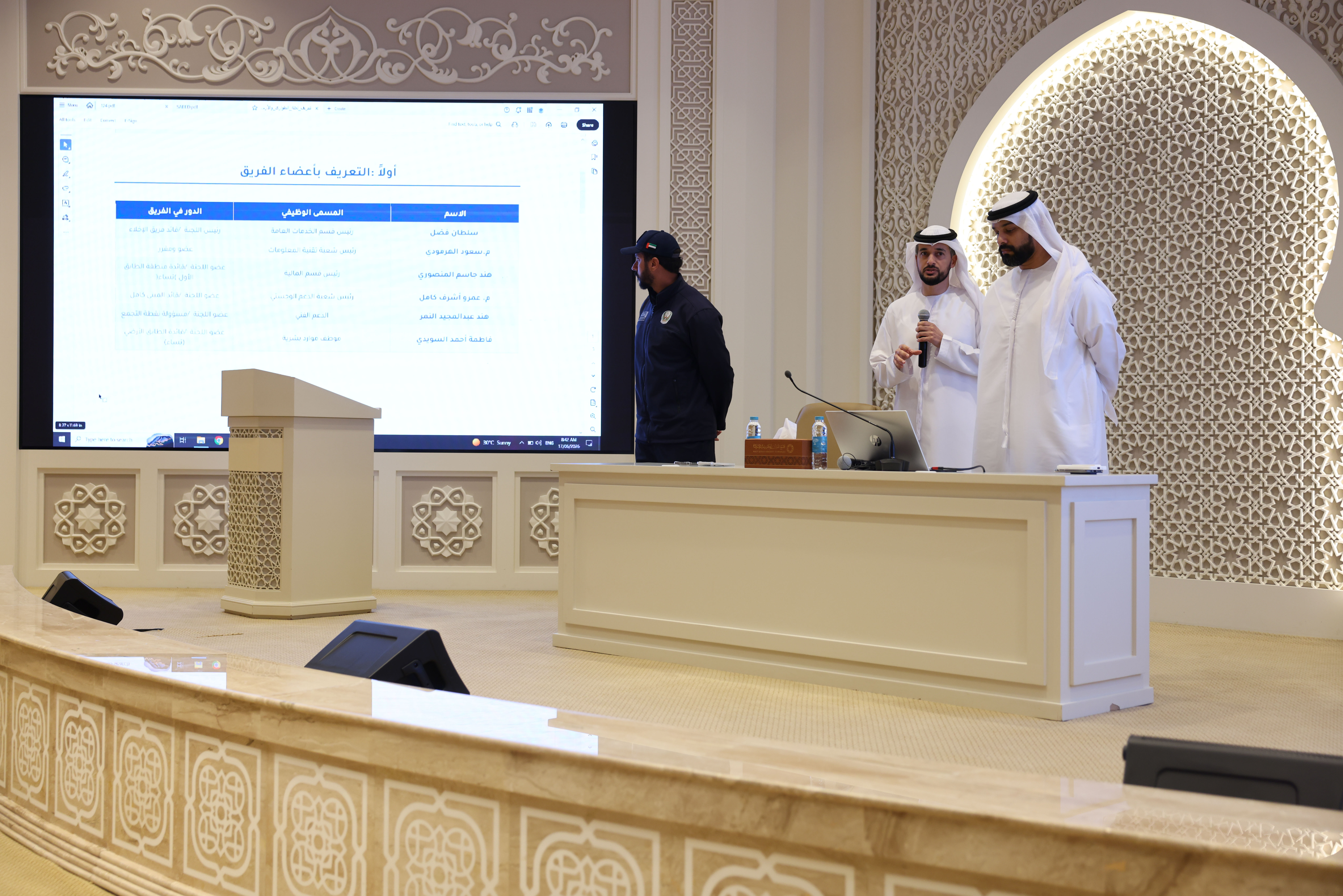 نفذ مجمع القرآن الكريم عملية إخلاء وهمية بالتعاون مع هيئة الشارقة للدفاع المدني