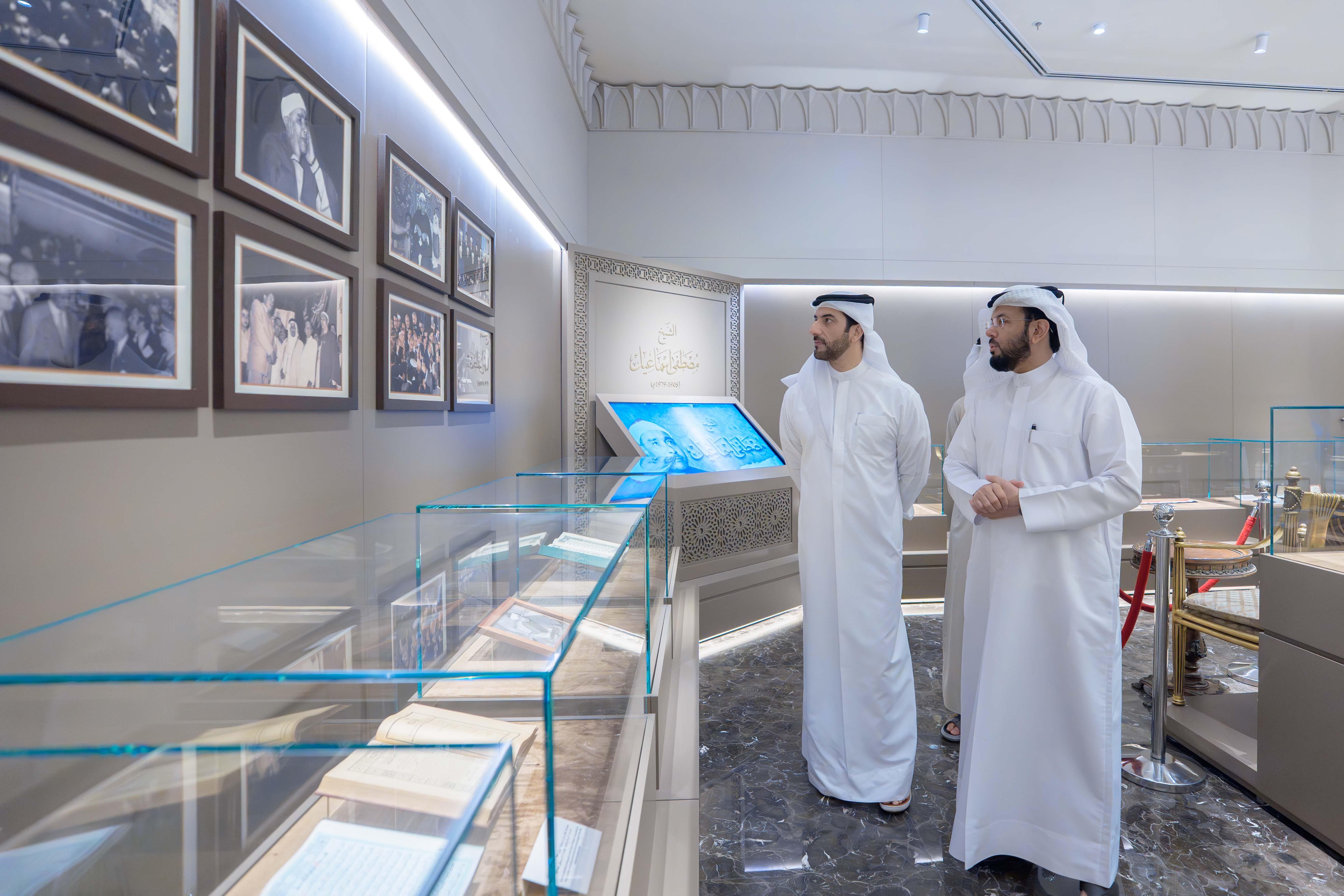 زار سموّ الشيخ سلطان بن أحمد بن سلطان القاسمي، نائب حاكم الشارقة، رئيس مجلس القضاء، مجمع القرآن الكريم.