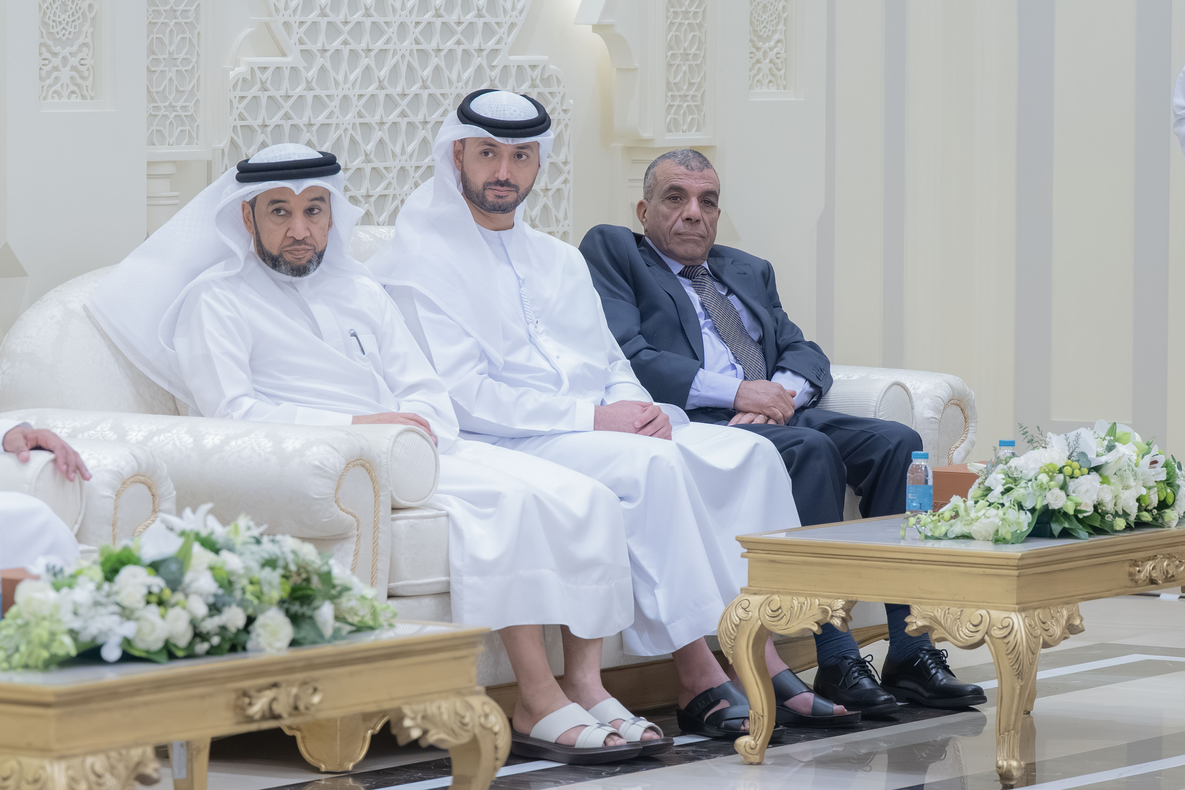 حاكم الشارقة يستقبل أبناء القارئ عبدالباسط عبدالصمد ويطلق التطبيق الإلكتروني "المعين"