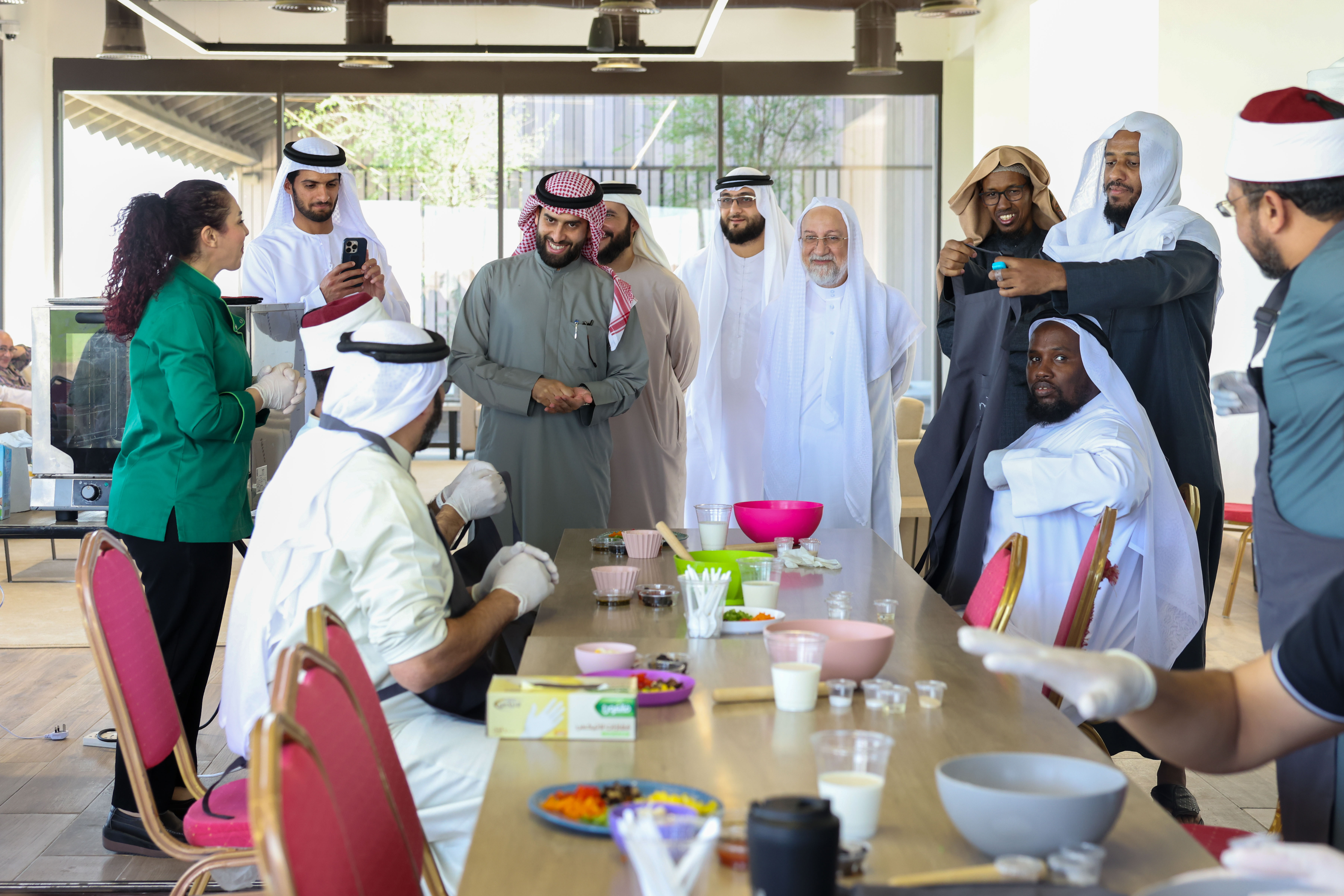 اطلع وفد من مجمع القرآن الكريم على استراتيجية الشارقة لتطوير سلالات القمح وتحسينه