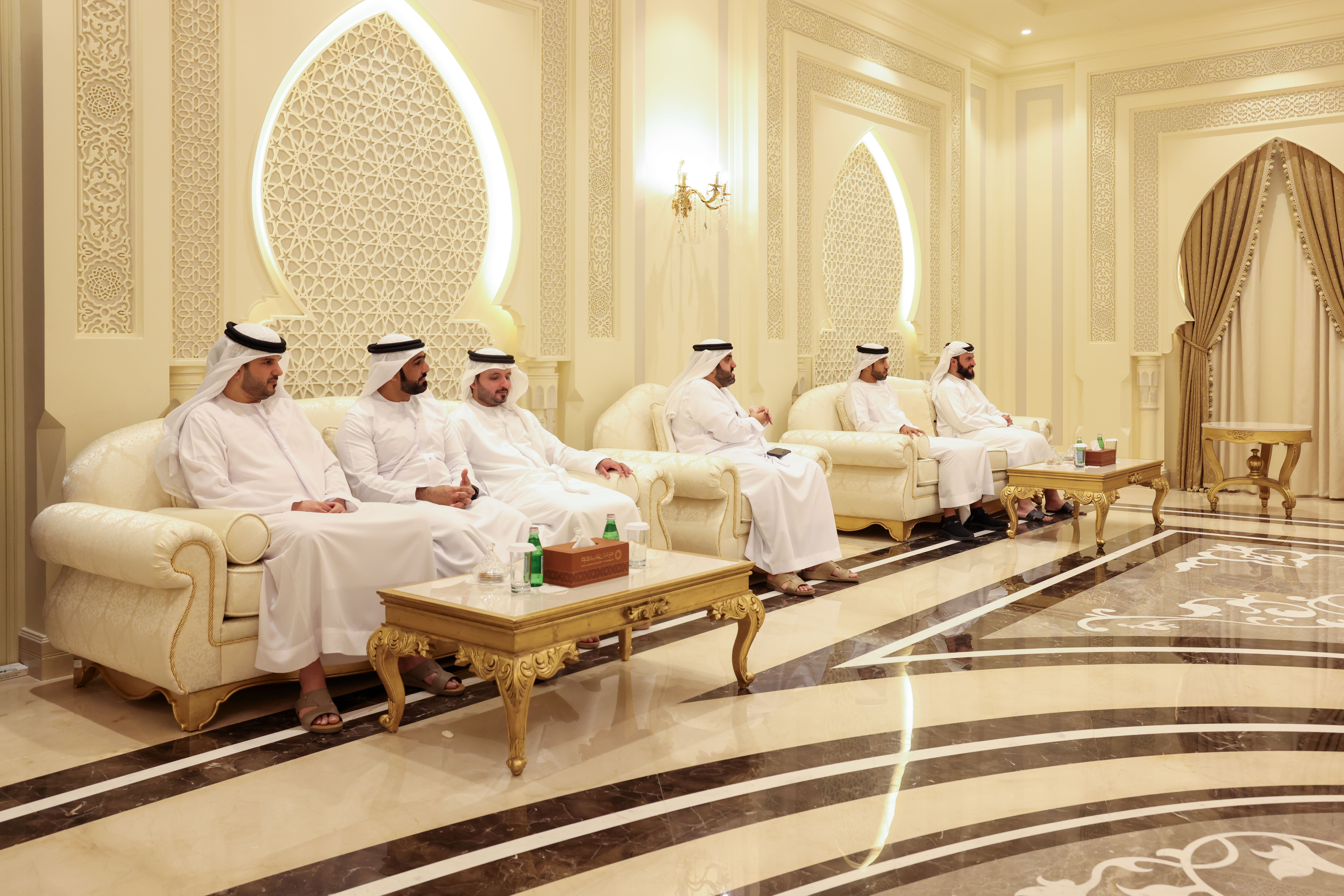 وفد شرطة الشارقة يطلع على أفضل الممارسات العلمية والمتحفية في المجمع