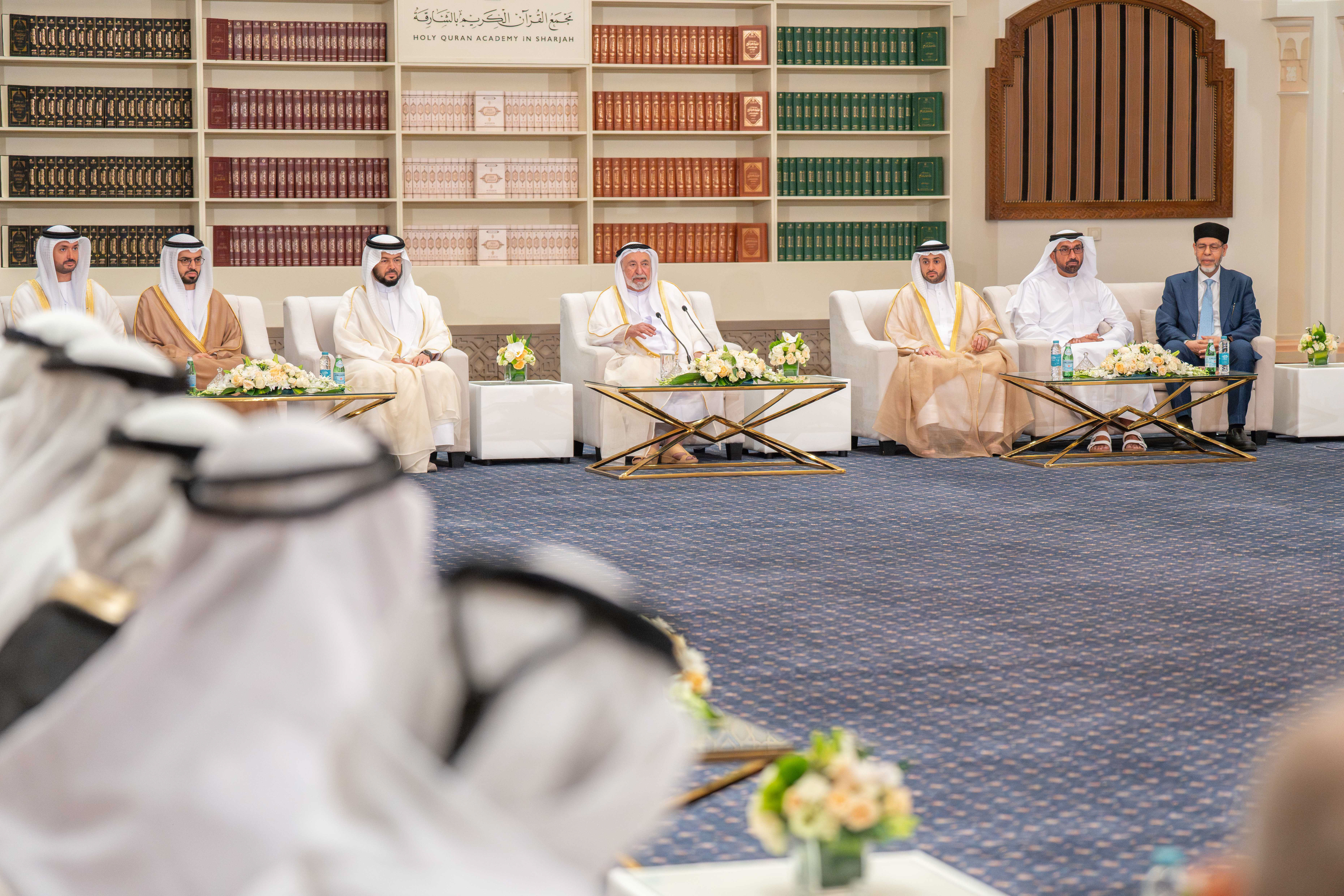 شهد صاحب السموّ الشيخ الدكتور سلطان بن محمد القاسمي، عضو المجلس الأعلى، حاكم الشارقة، صباح اليوم الأربعاء، حفل تخريج الدفعة السادسة من القرّاء مُجازي مجمع القرآن الكريم بالشارقة
